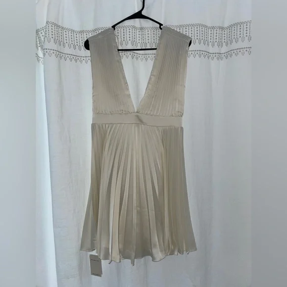 mini yellow lace dress Ivette Lace Mini Dress in Yellow
